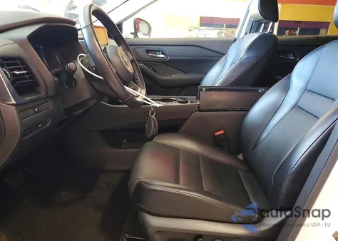 2022 Nissan Rogue Sv z USA, uszkodzony, nr VIN 5N1BT3BB9NC734251